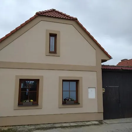 Nadeje Apartment